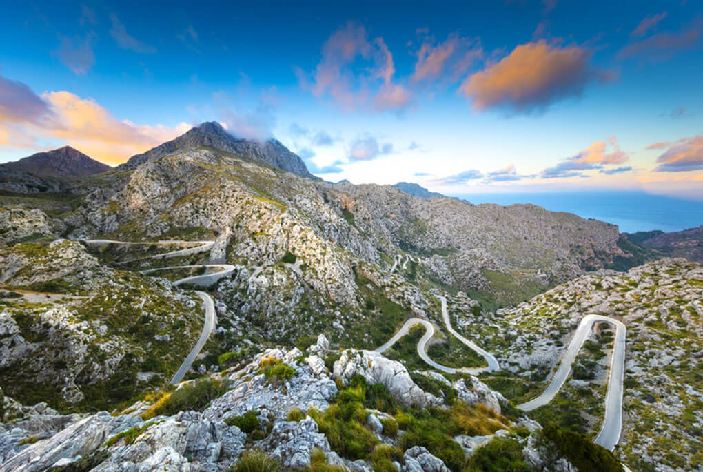 Discover Sa Calobra, the mountain favoured by Triathletes